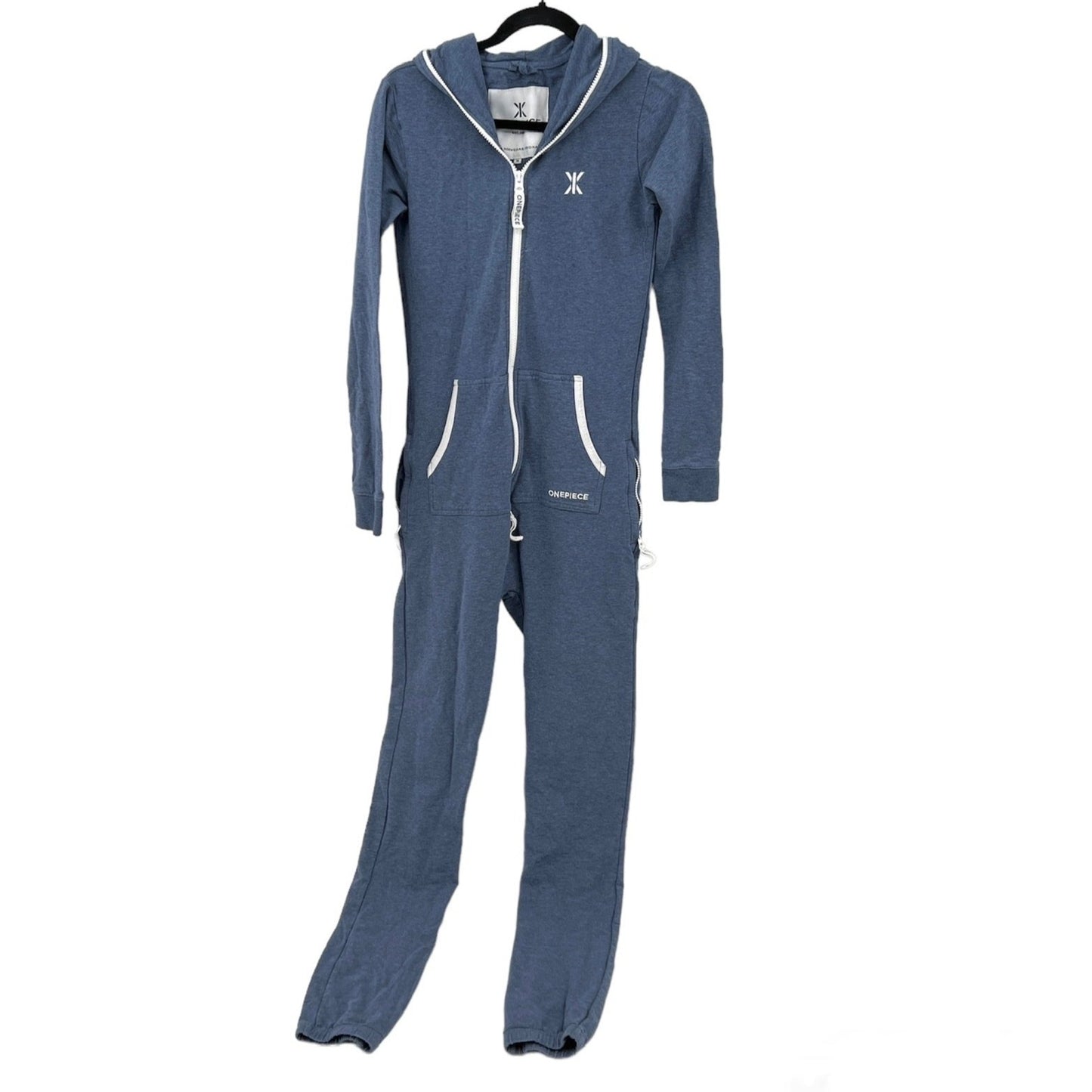 SOLD. Onepiece Fitted Onesies M