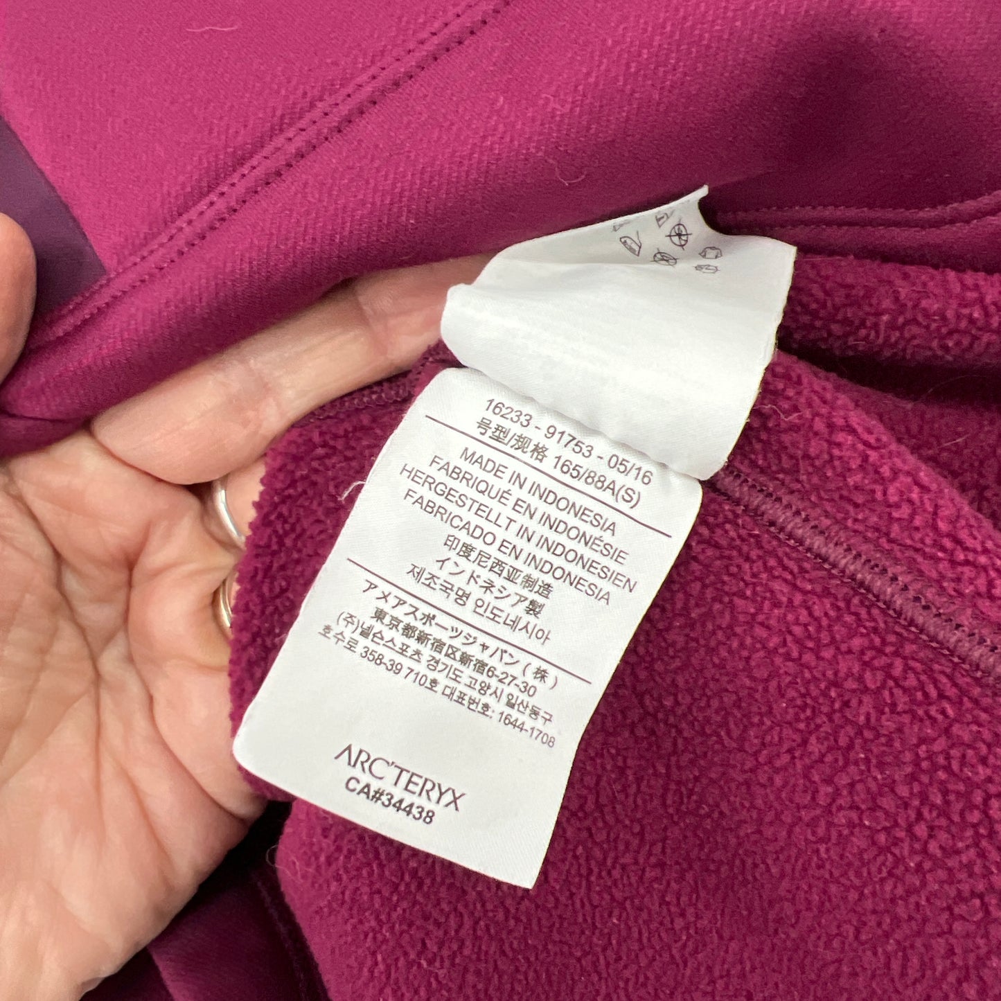 Arc'teryx Hooded Zip Up Light Jacket