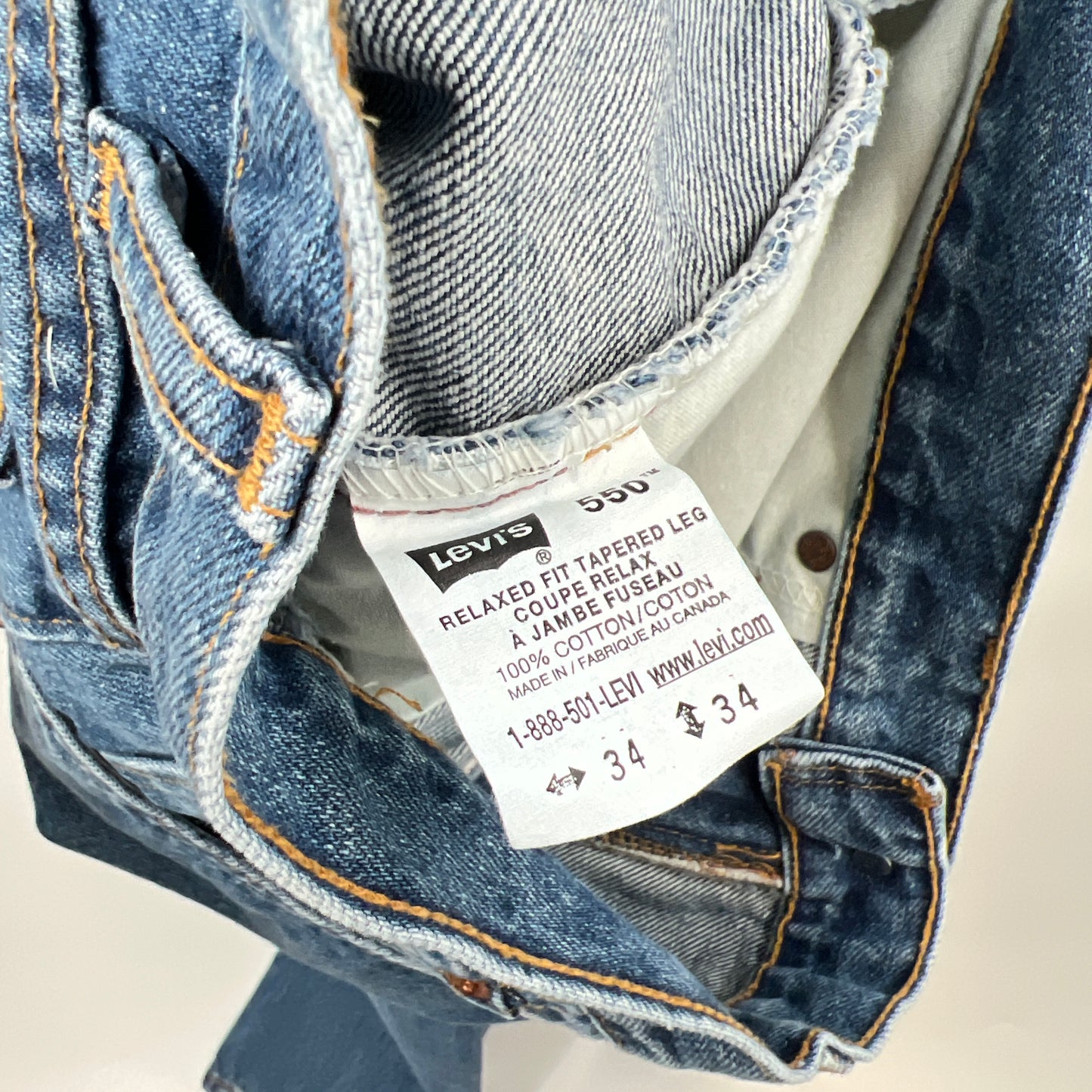 Vintage Levi’s 550 Relax Fit Tapered Jeans