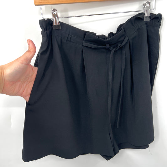 Babaton Dressy Flowy Shorts