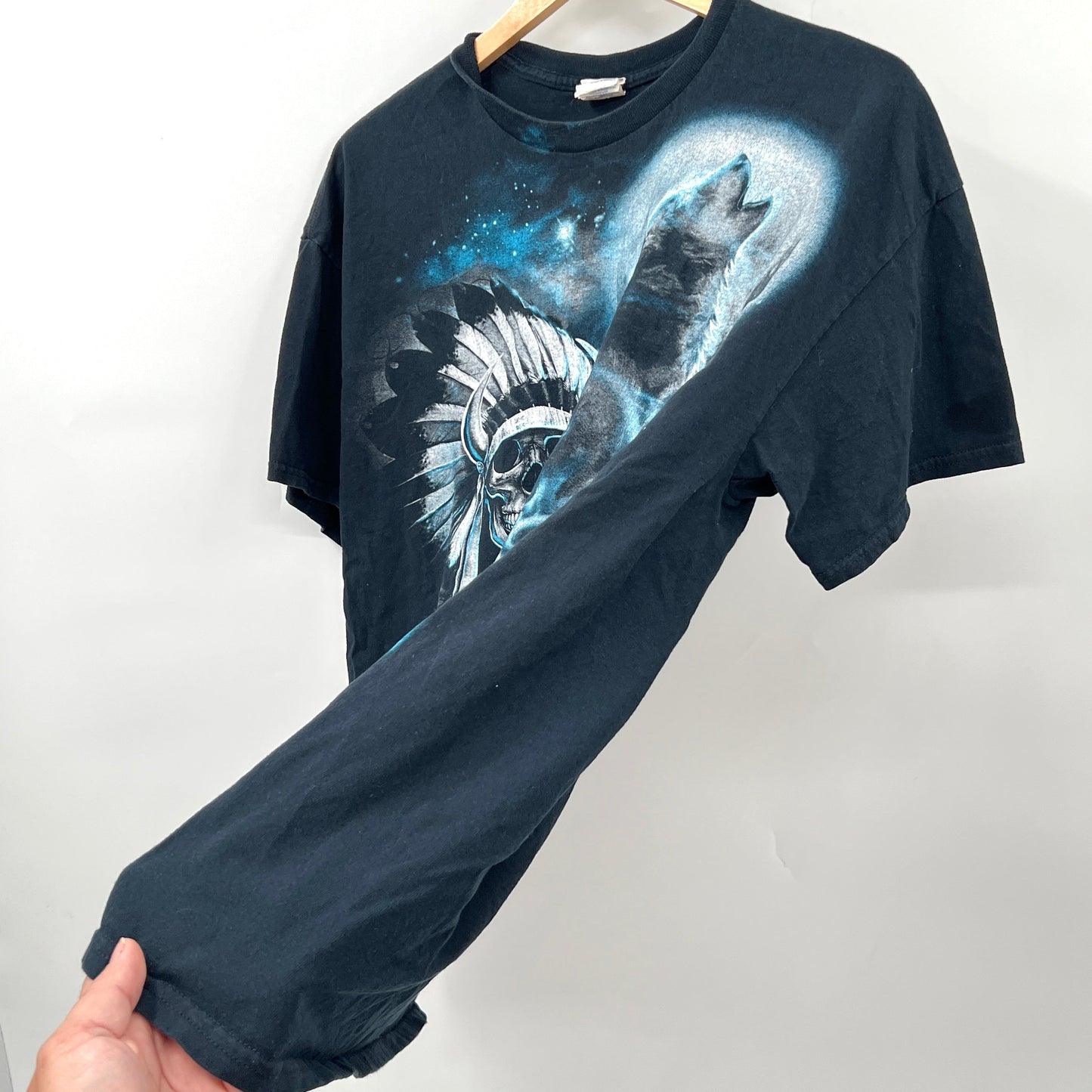 Gildan Warrior Wolf Graphic T-Shirt