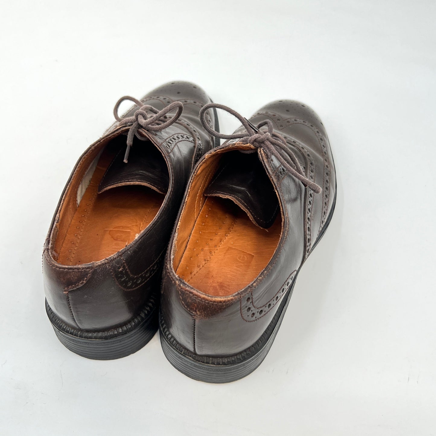 Vintage Outline Wingtip Leather Oxford Shoes