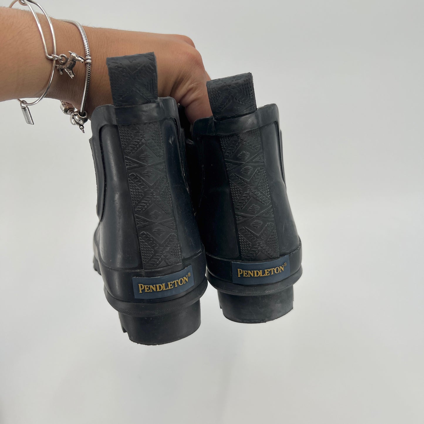 SOLD. Pendlenton Chelsea Rubber Boots 6