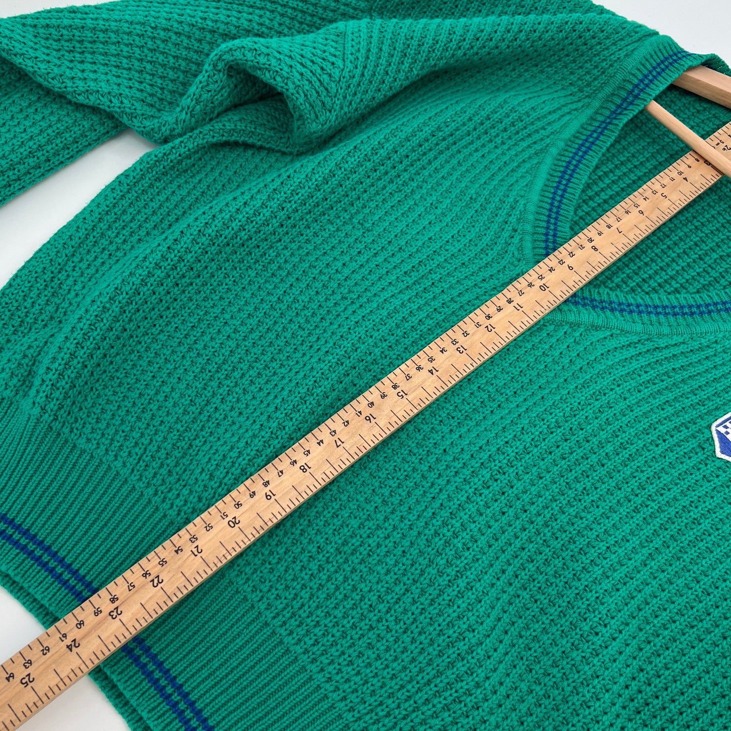 sold Vintage Gant Cotton V-neck Sweater M