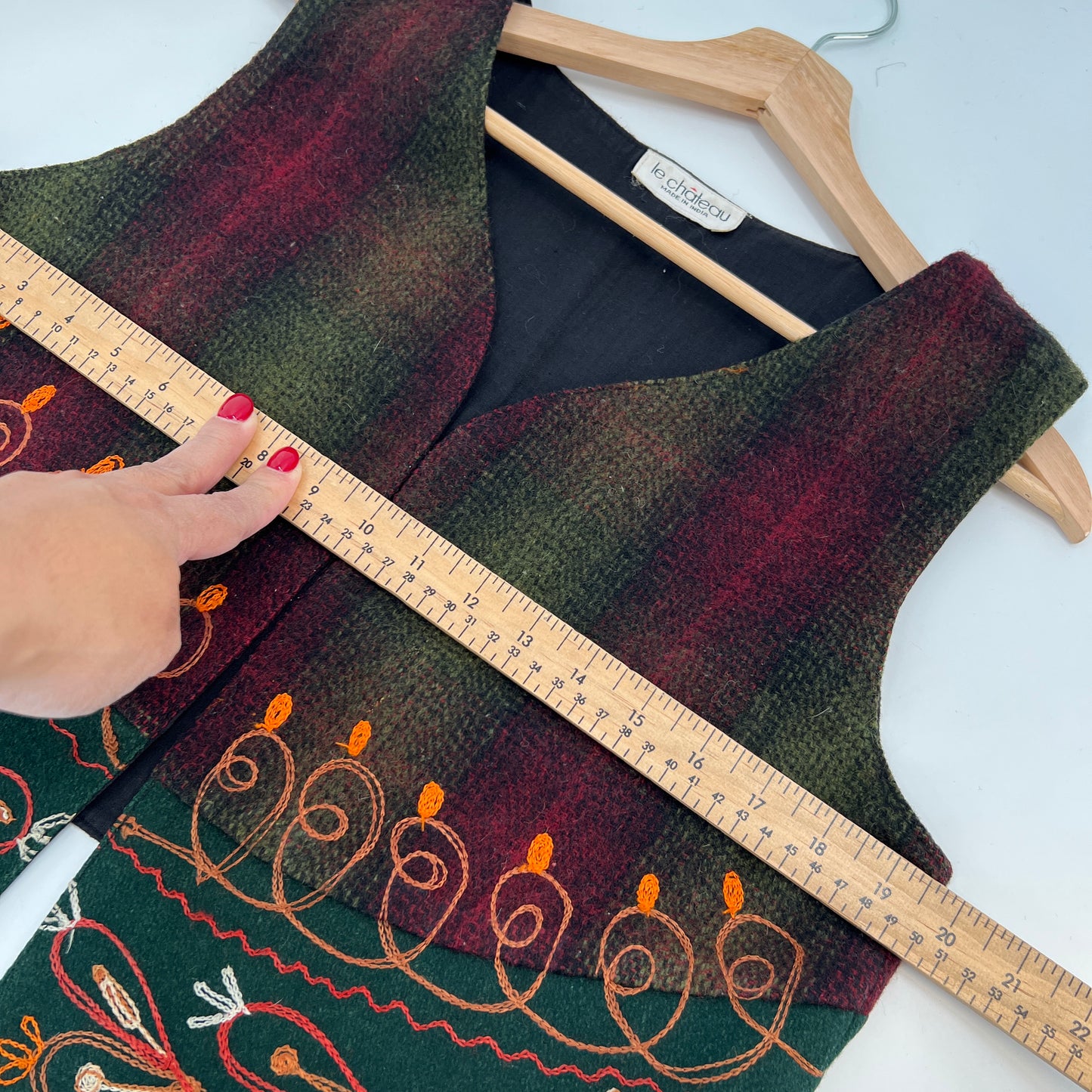 SOLD. Vintage Le Chateau Wool Embroidered Open Vest M
