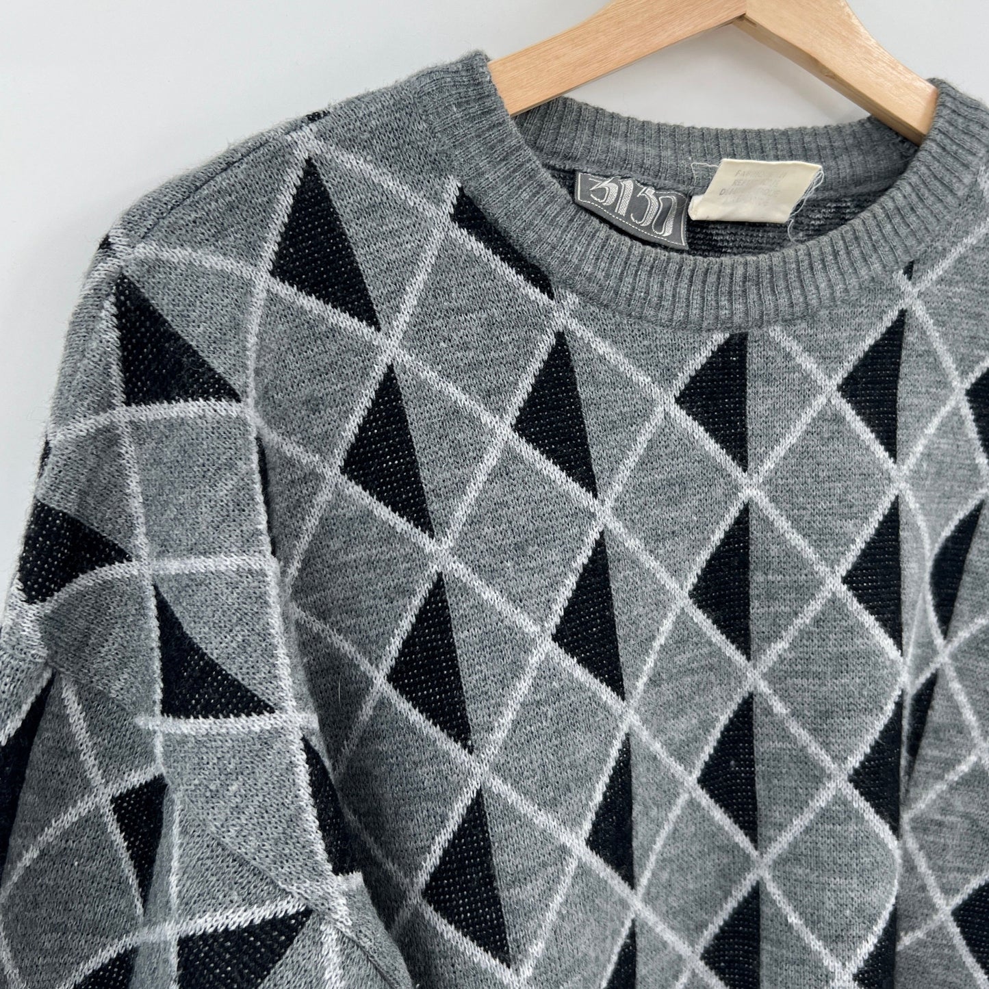SOLD. Vintage 3130 Geometric Unisex Sweater