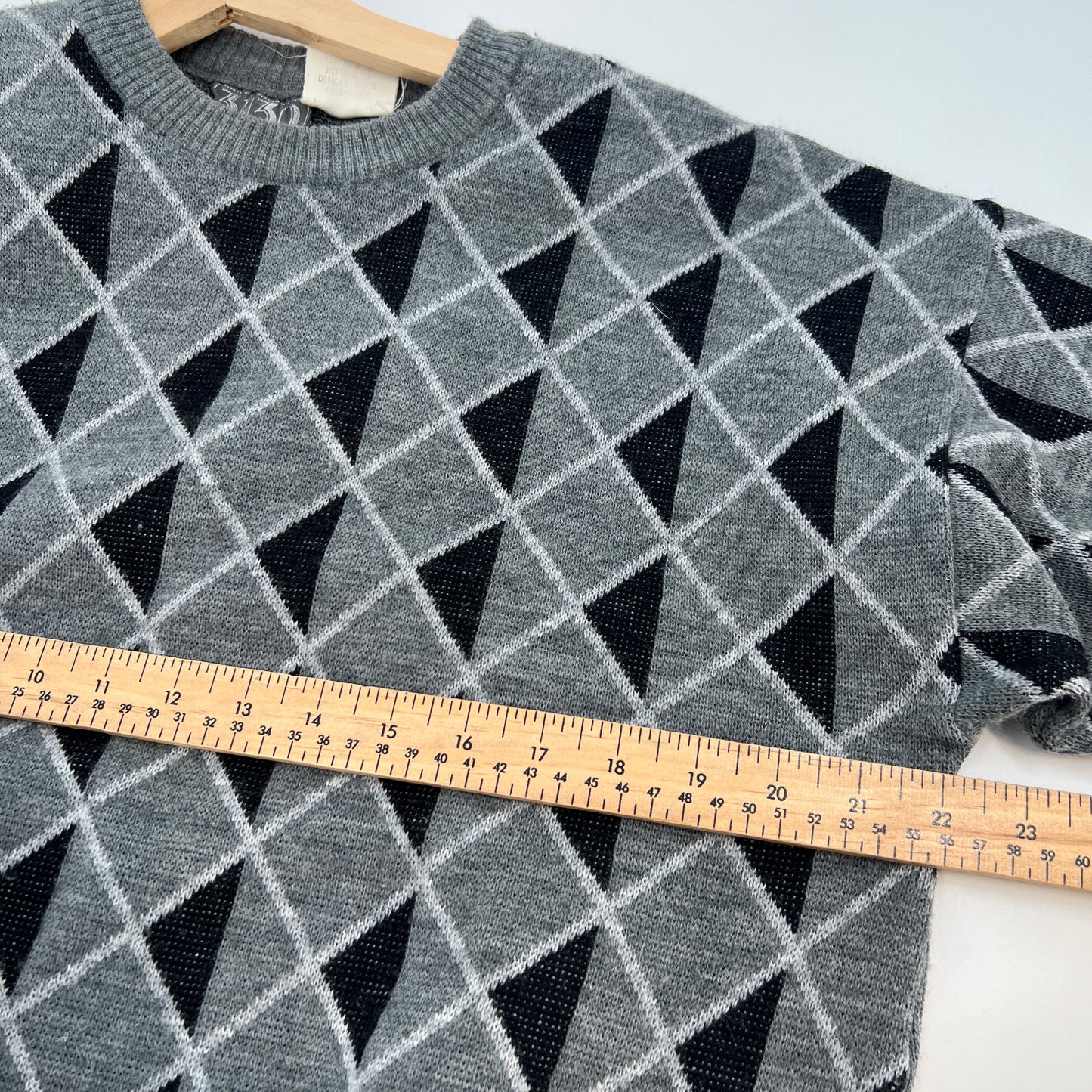 SOLD. Vintage 3130 Geometric Unisex Sweater
