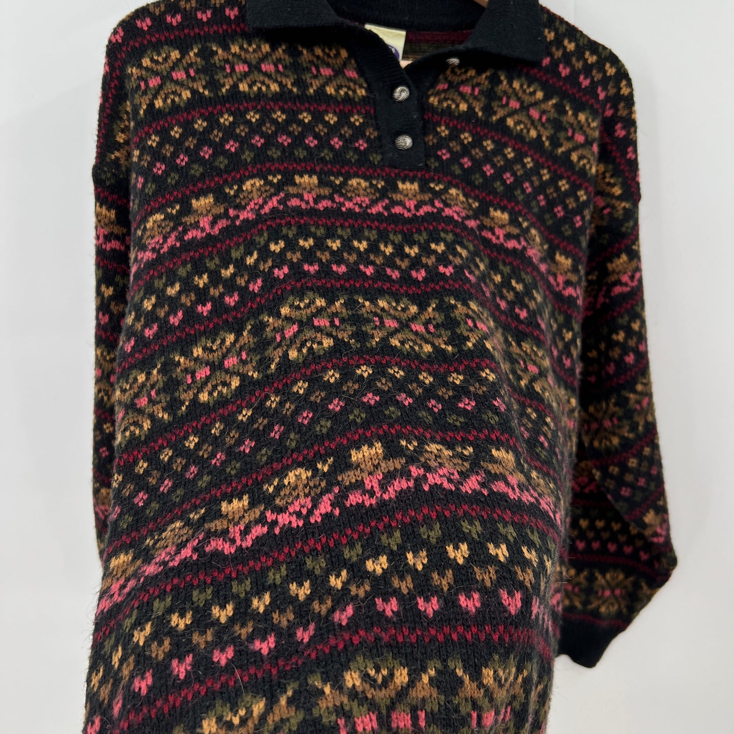 SOLD. Vintage Yessica Sweater M/L