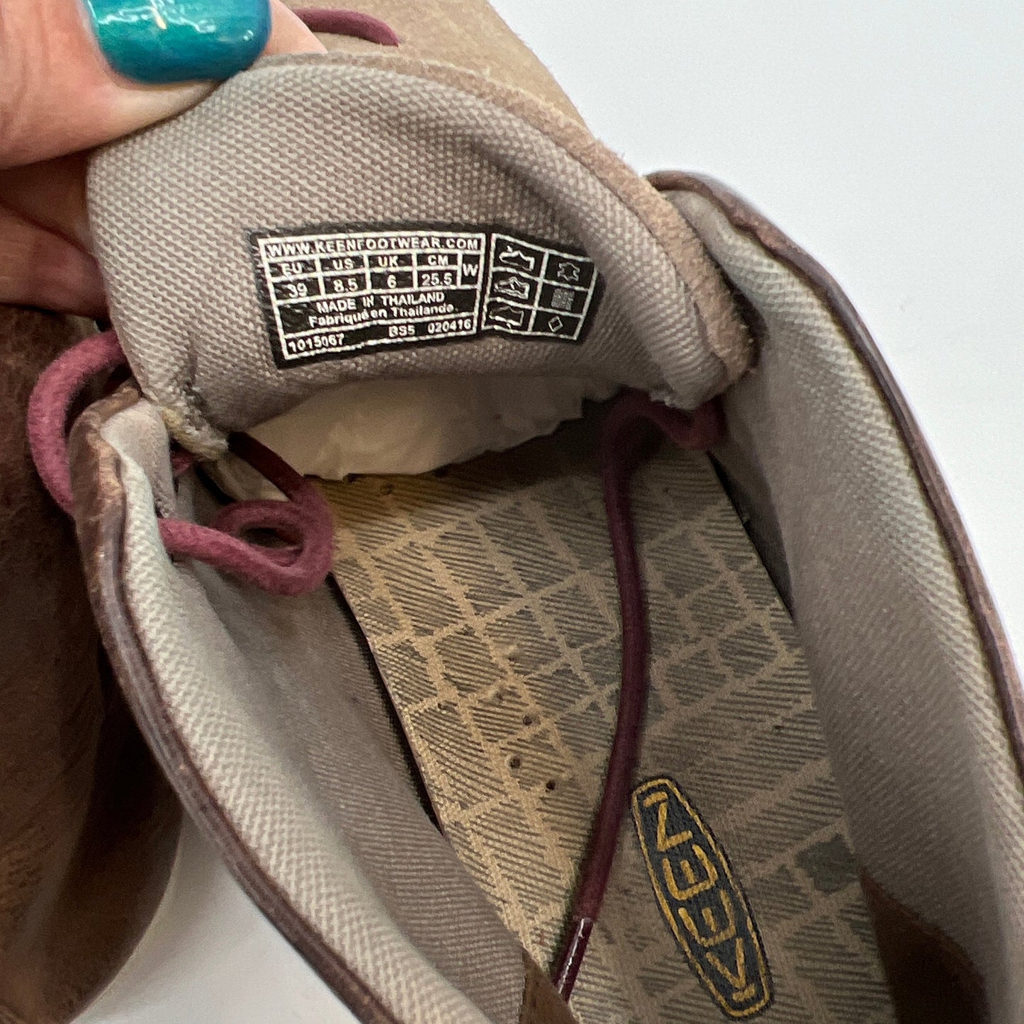 SOLD. Keen Leather Casual High Top Shoes 8.5