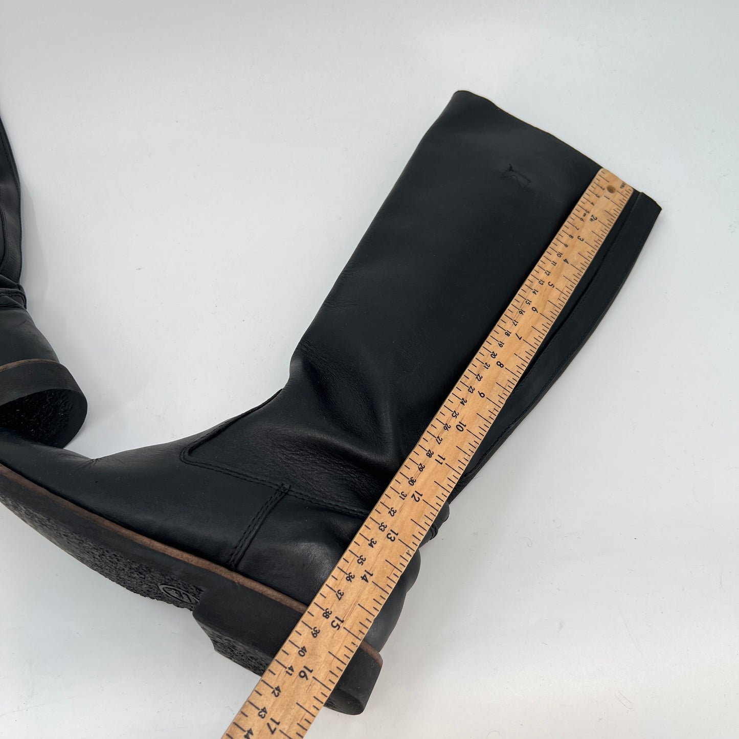 SOLD. Vintage Roots Canada Leather Equestrian Boots 8L