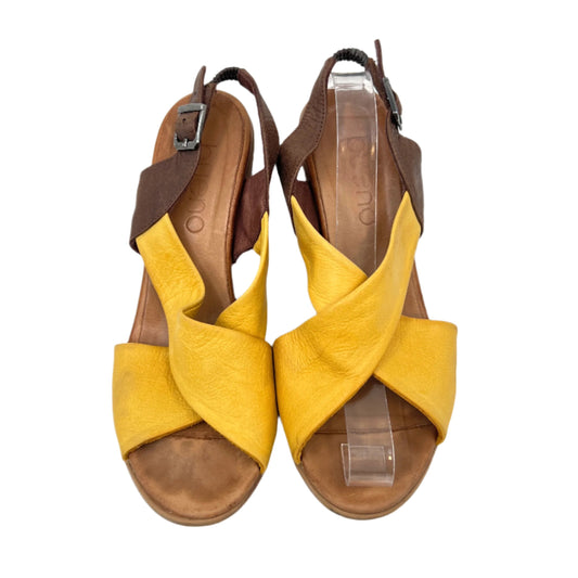 Bueno Natasha Heeled Sandals