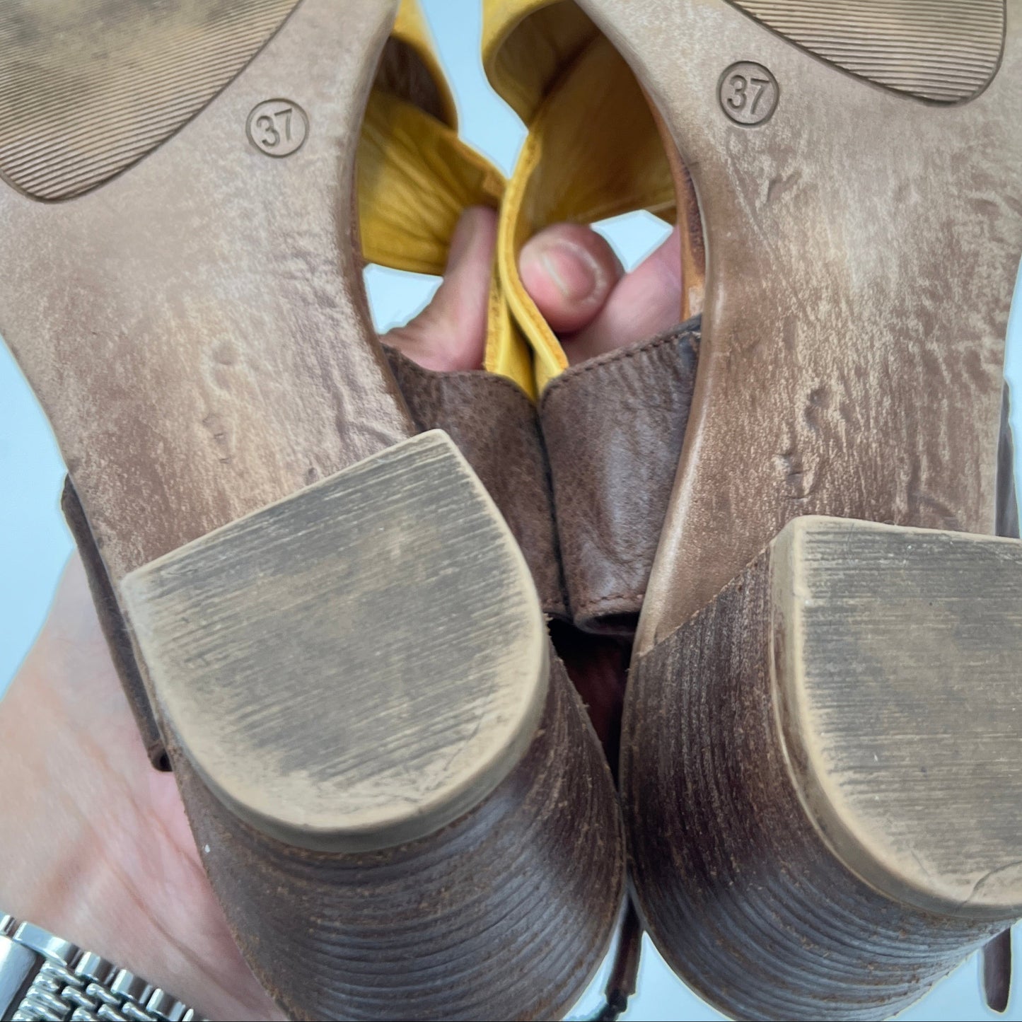 Bueno Natasha Heeled Sandals