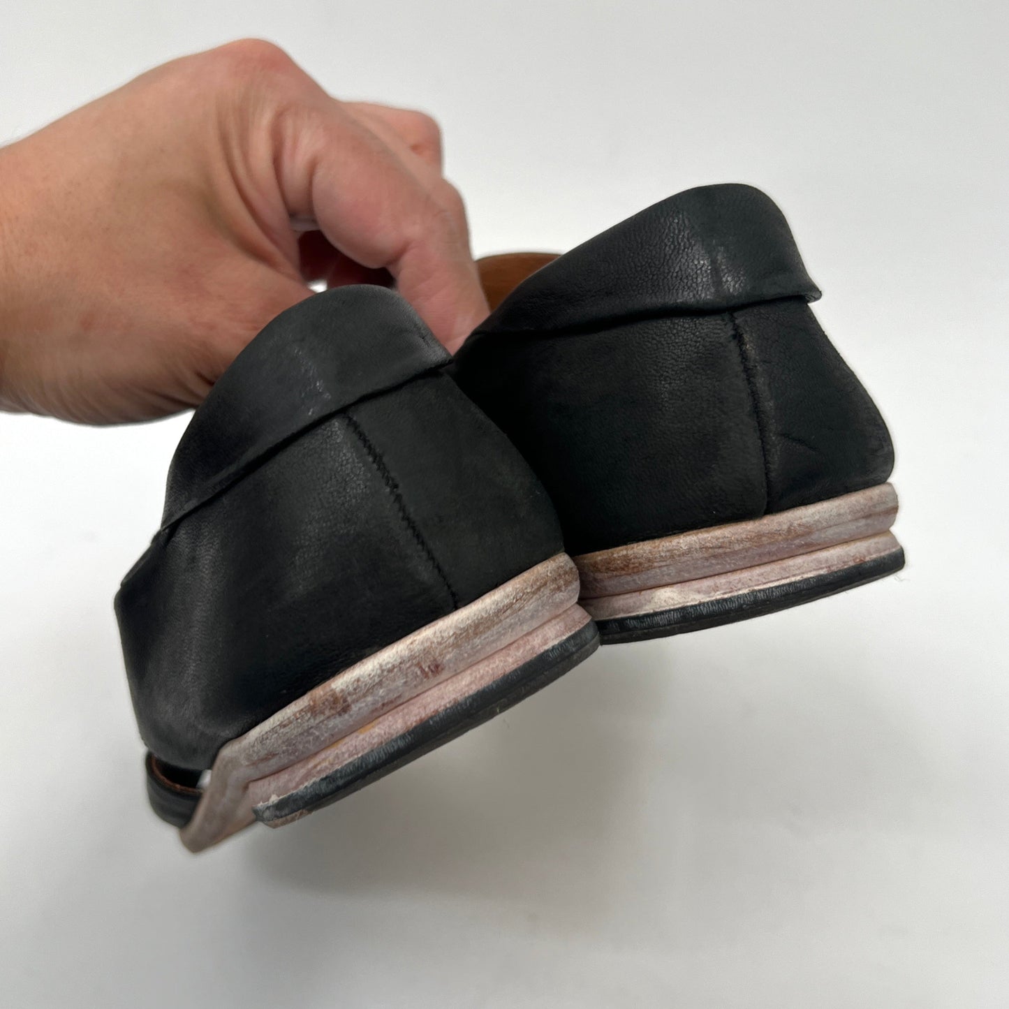 P. Monjo Leather Pep Toe Cut out Shoes