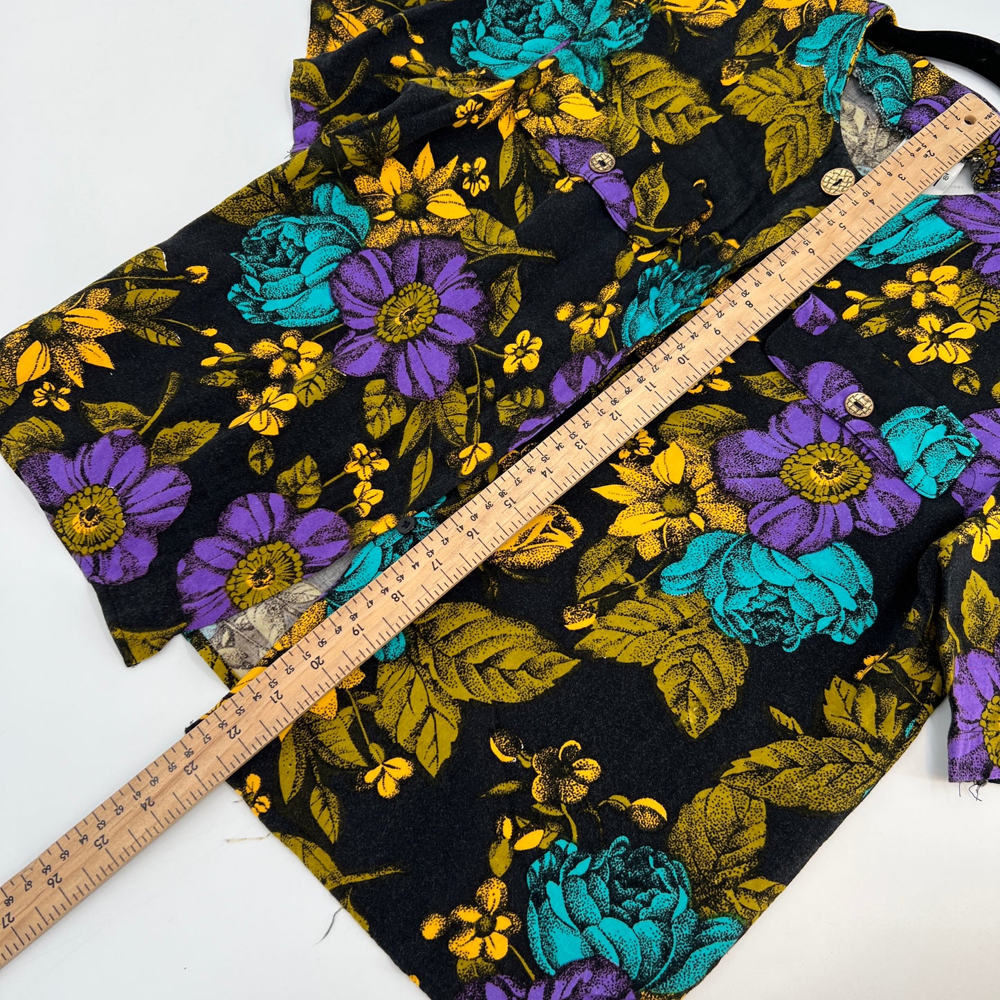 SOLD. Vintage Koret Floral Blouse S/M