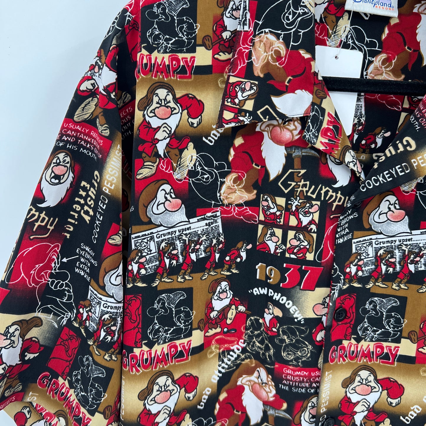 Vintage Disneyland Grumpy Print All Over Hawaiian Button Down Shirt XL