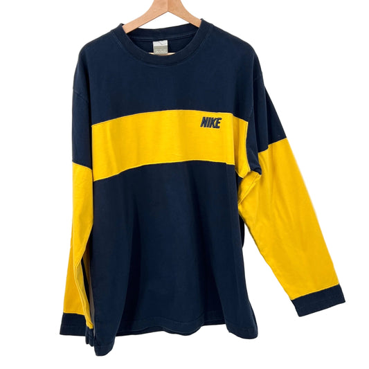 Vintage Nike Stripe Crew Long Sleeves Top