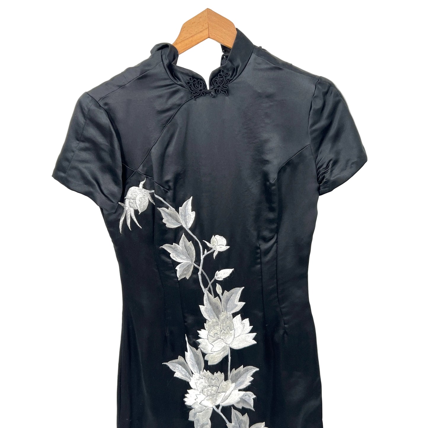 Vintage Embroidered Silk Cheongsam Dress