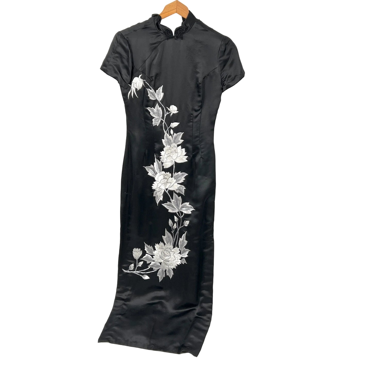 Vintage Embroidered Silk Cheongsam Dress