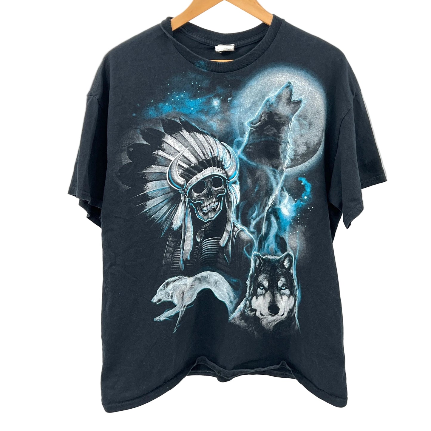 Gildan Warrior Wolf Graphic T-Shirt