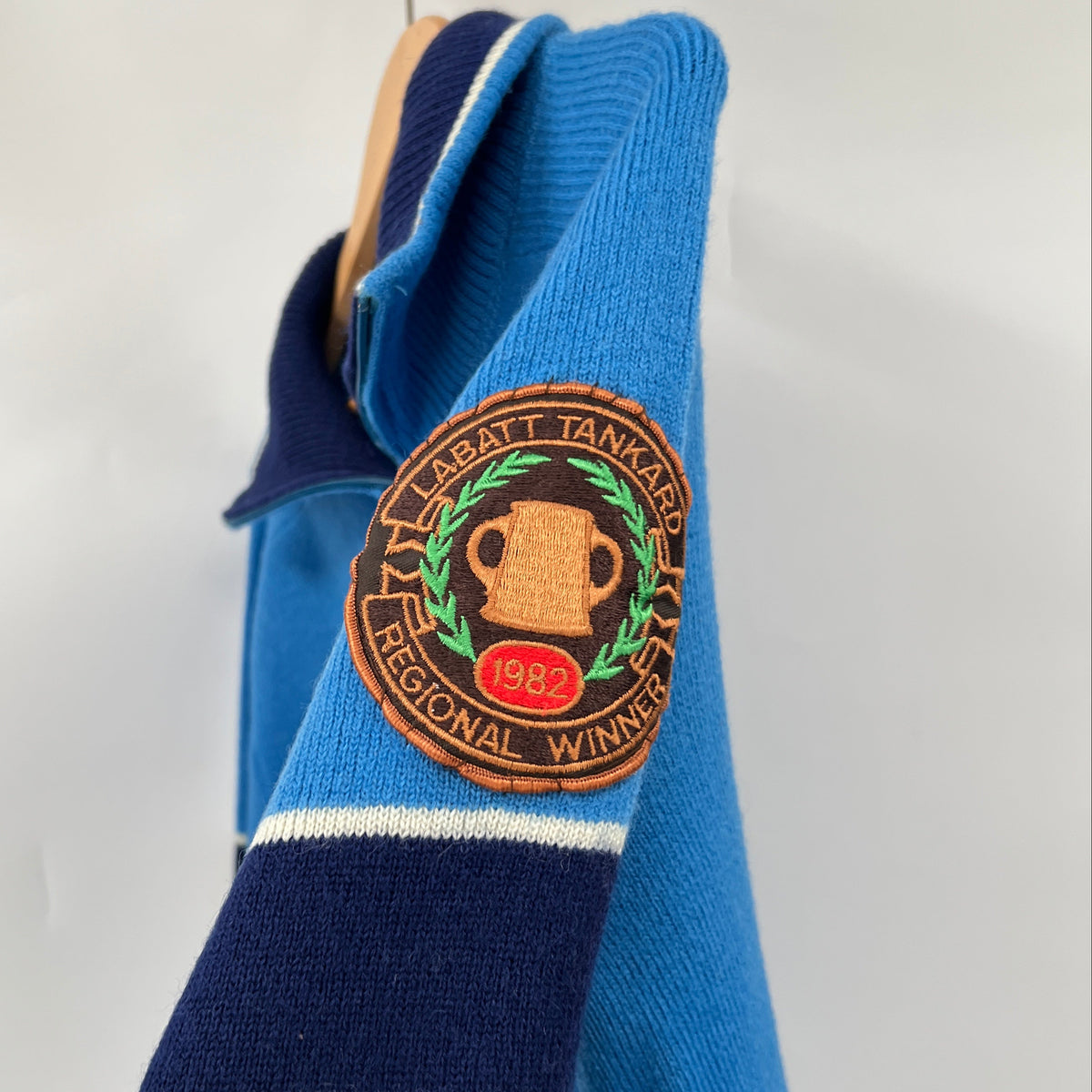 '82 White Ram Labatt Tankard Curling Wool Cardigan