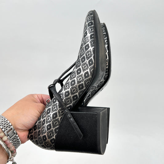 Strategia Blocky Heel T-Straps Leather Shoes