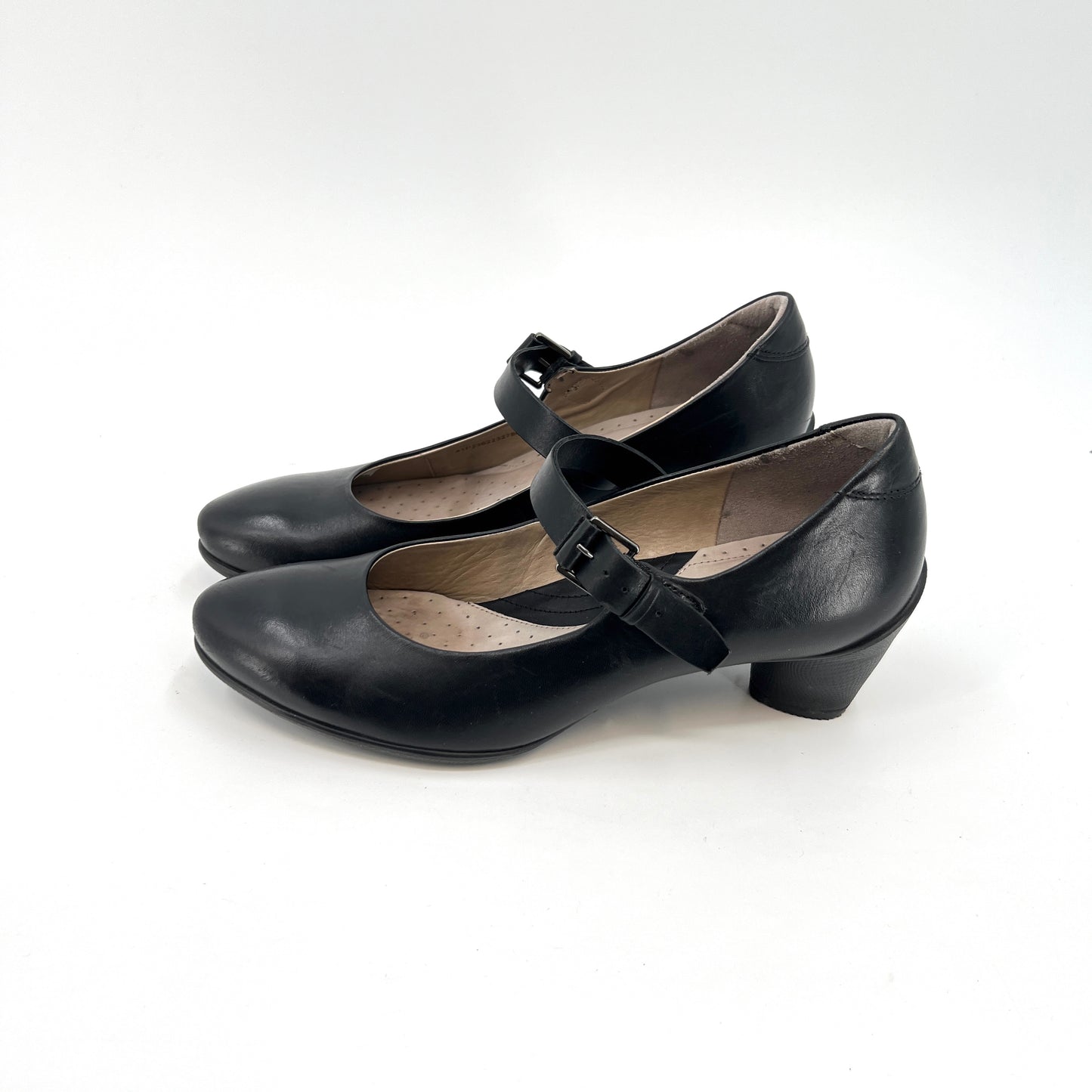 SOLD. Ecco Leather Mary Janes Shoes  41EU