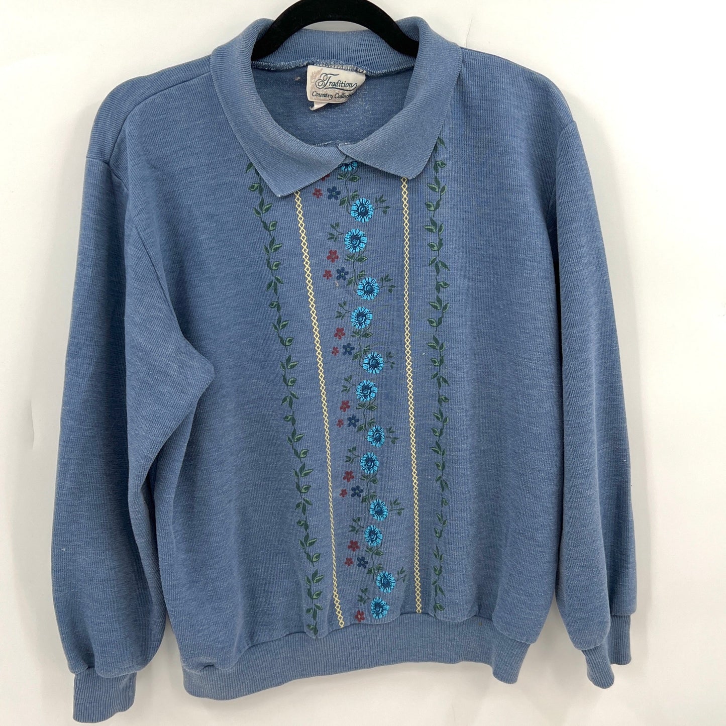 SOLD. Vintage Traditions Floral Embroidered Pullover