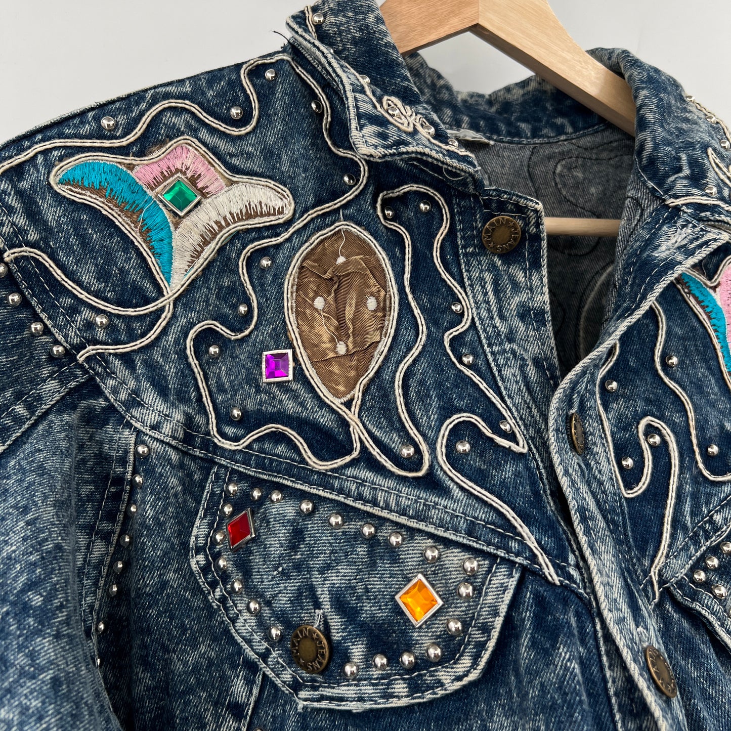 SOLD. 1980 Acid Wash Bedazzle Embroidered Cropped Denim Jacket S