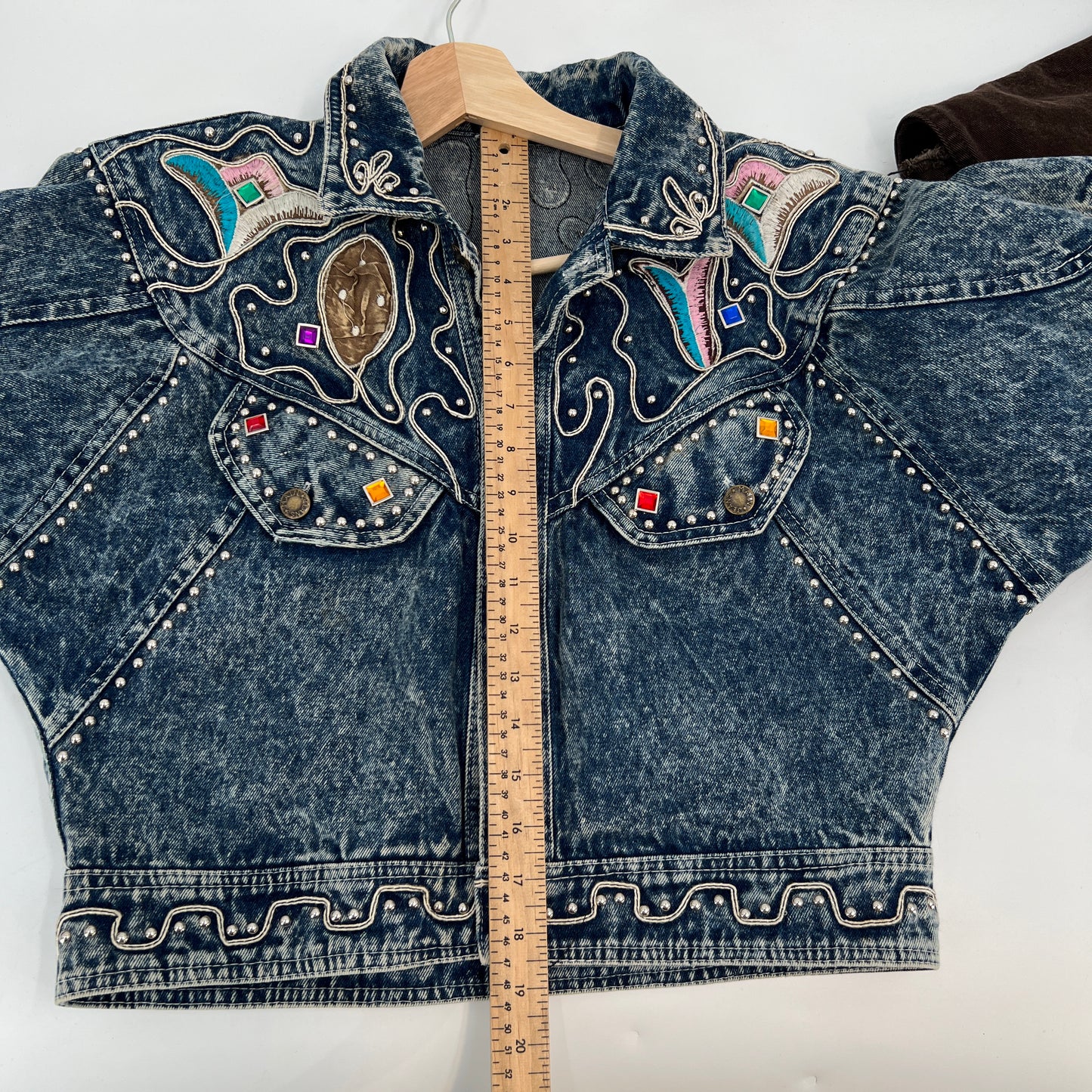 SOLD. 1980 Acid Wash Bedazzle Embroidered Cropped Denim Jacket S