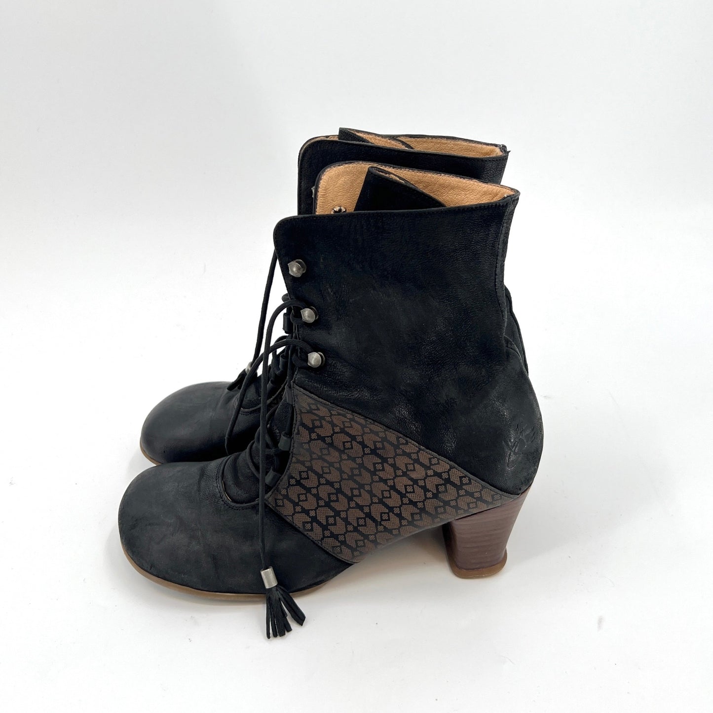 SOLD. John Fluevog Operettas Marietta Leather Boots 9.5US