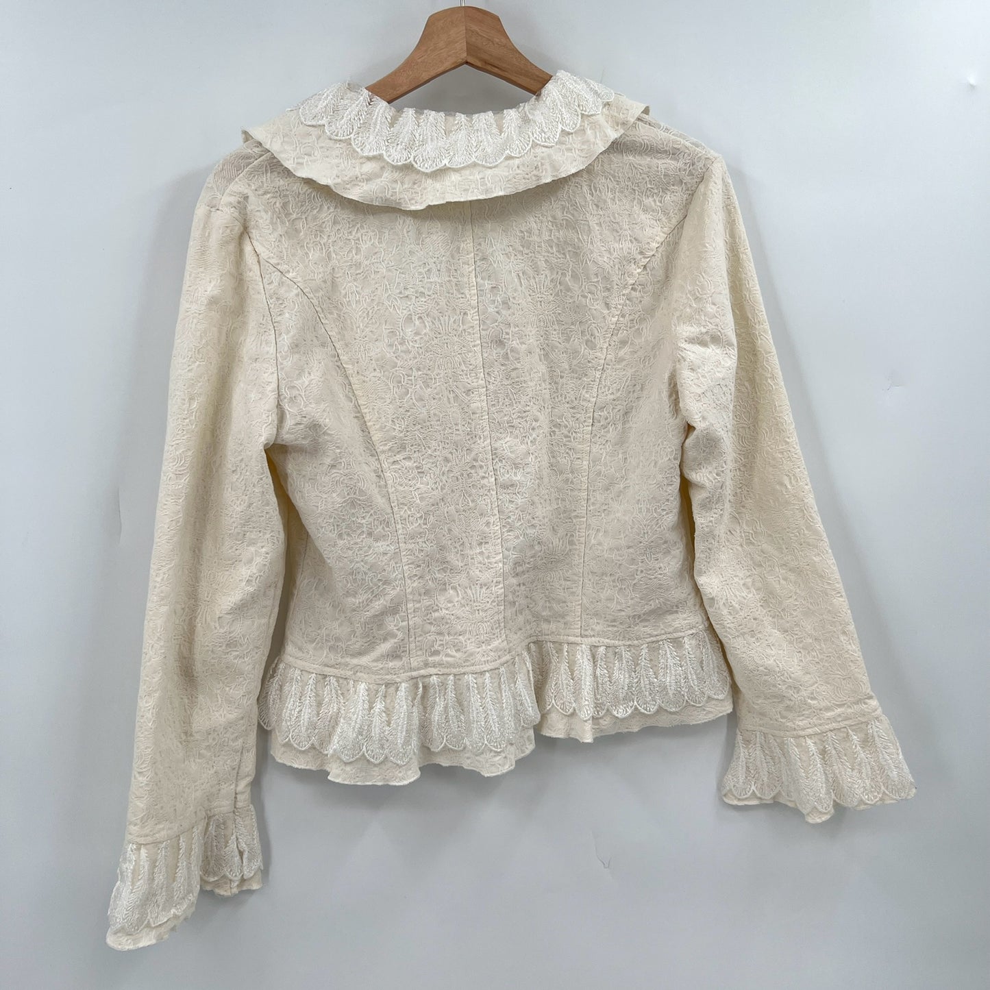 Raindrops Ruffle Lace Fitted Jacket L