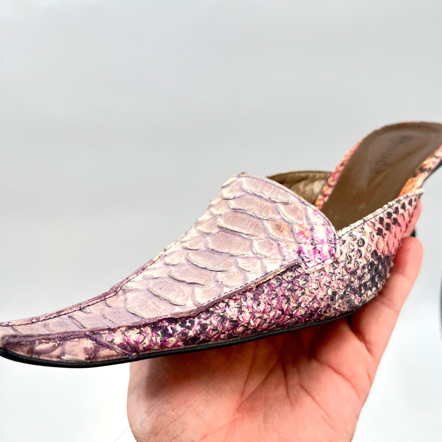 F. Mode Leather Pointy Toe  Mule Shoes