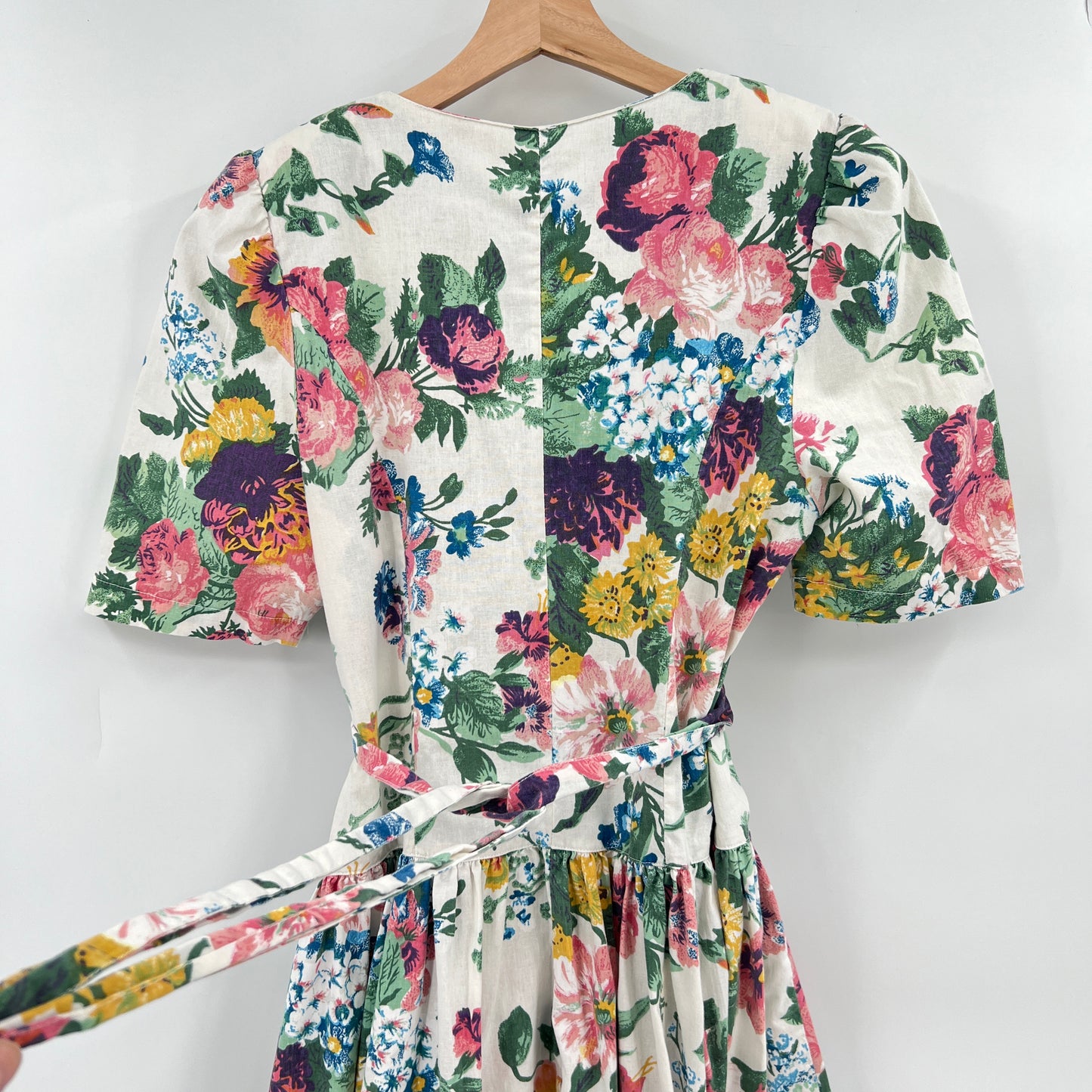 SOLD. Vintage Floral Belted Midi Dress M